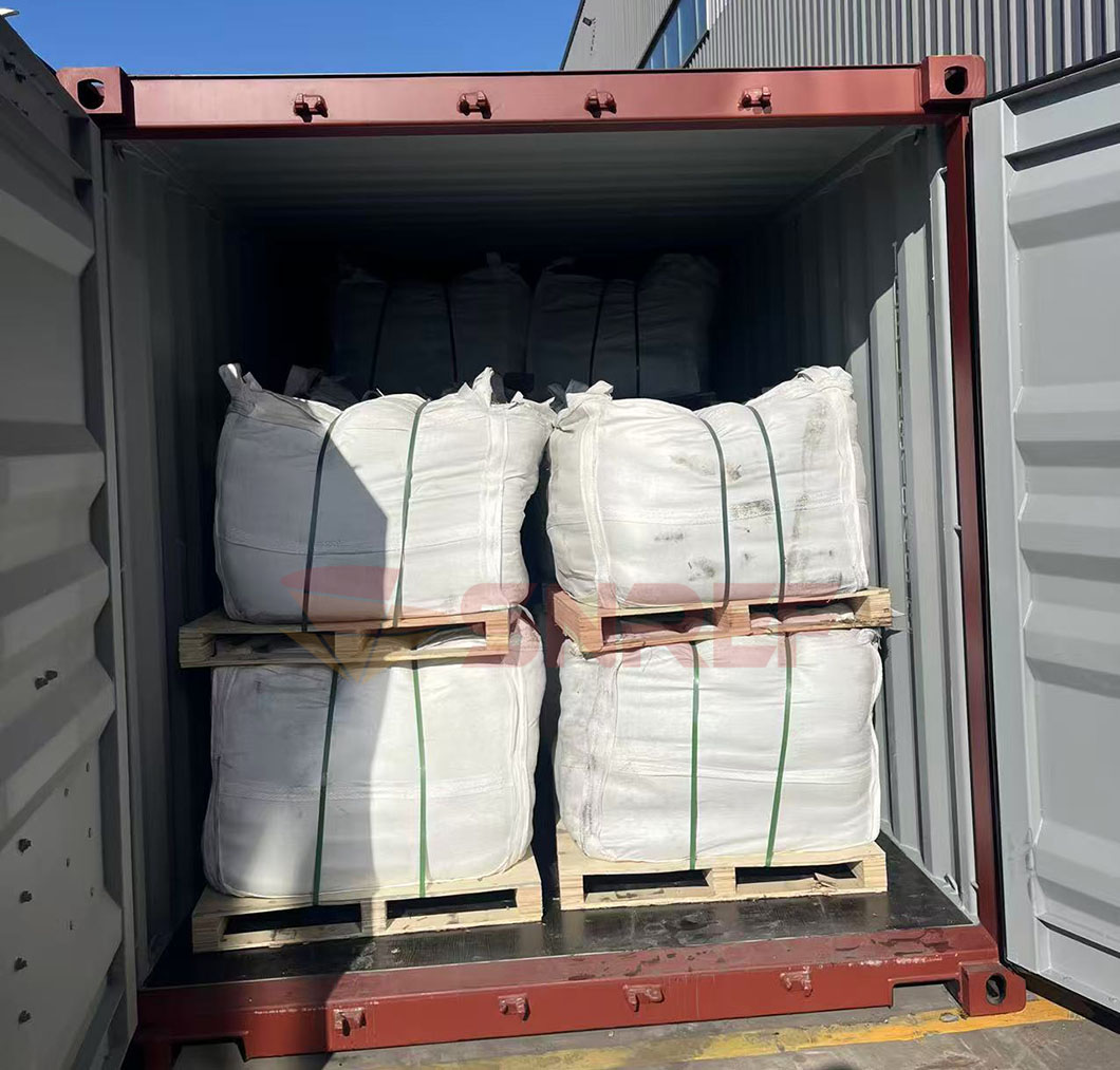 Nozzle filling sand.jpg